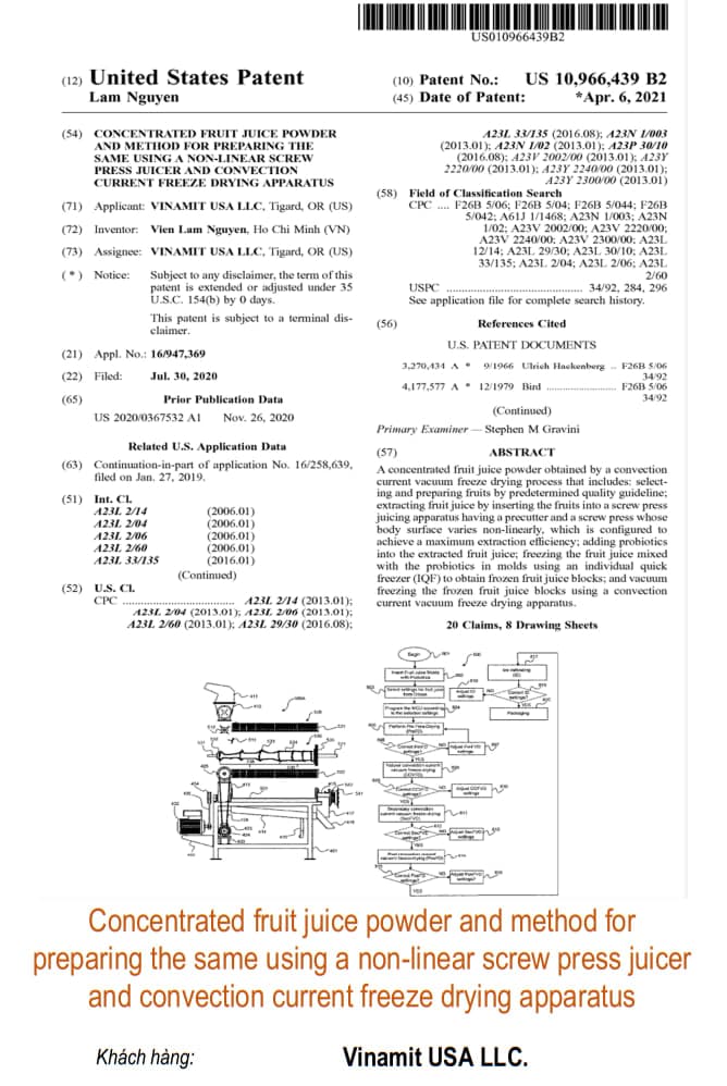 Concentrated fruit juice powder and method for preparing the same using a non-linear screw press juicer and convection current freeze drying apparatus
